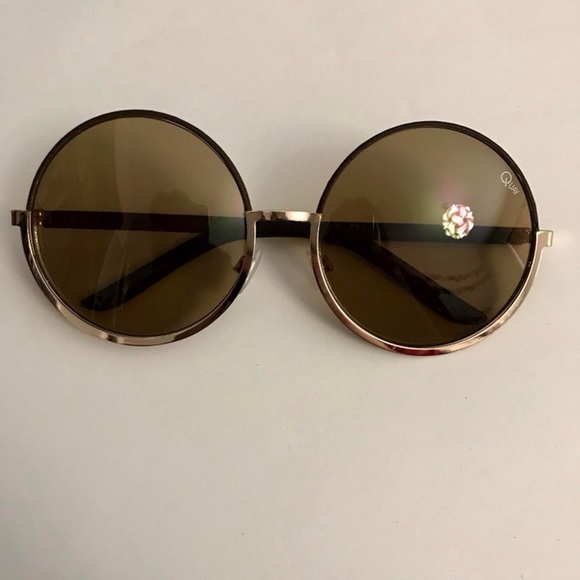 Circle Sunglasses - Picture 2 of 4